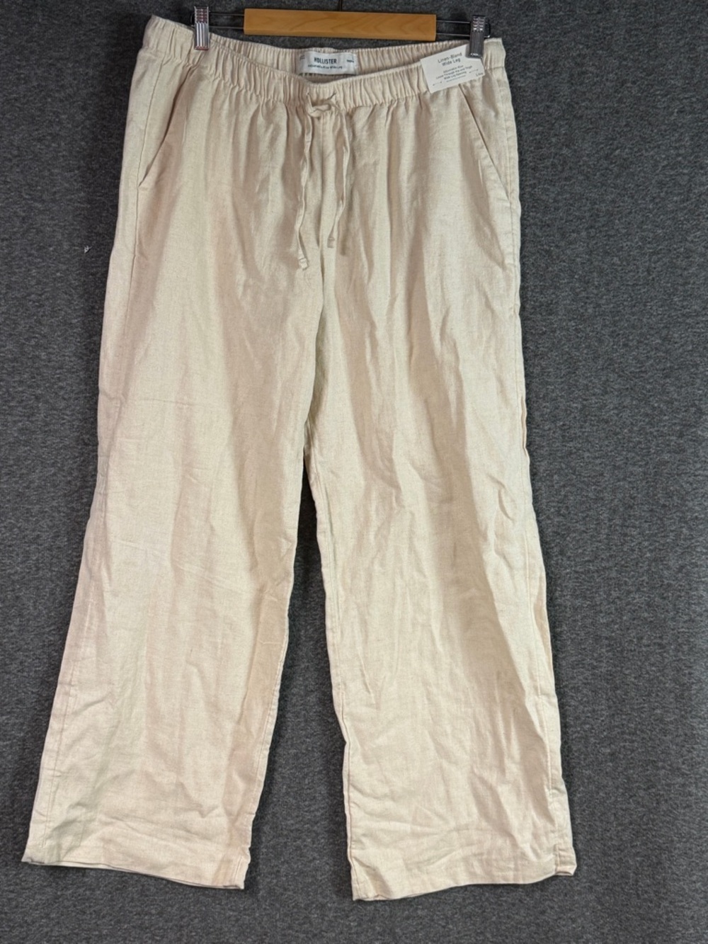 Hollister Linen Blend Wide Leg Pants L
Beige Elastic Waist Relaxed NWTз
